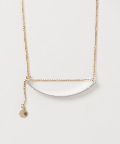 ear PAPILLONNER(イアパピヨネ)の「踊り子アールネックレス(ネックレス・レディース・ゴールド・FREE)」の1枚目の写真