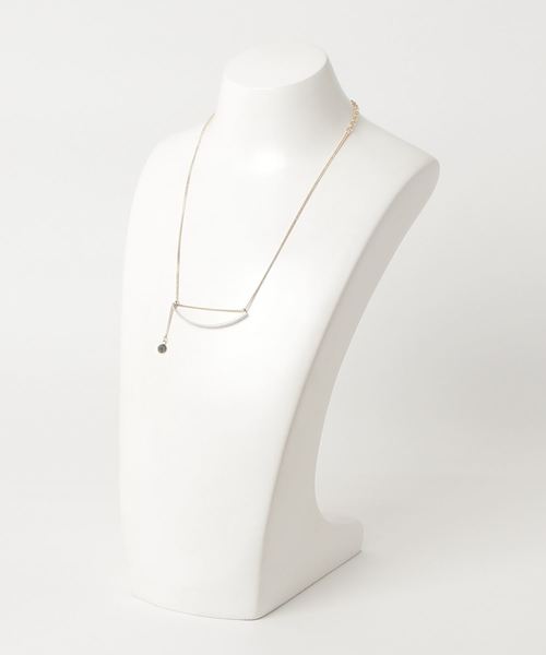 ear PAPILLONNER(イアパピヨネ)の「踊り子アールネックレス(ネックレス・レディース・ゴールド・FREE)」の3枚目の写真