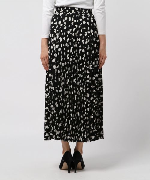 archives（アルシーヴ）の「レオパードプリーツロングスカート（スカート・レディース・オフホワイト/ブラック/モカ・MEDIUM）」の4枚目の写真