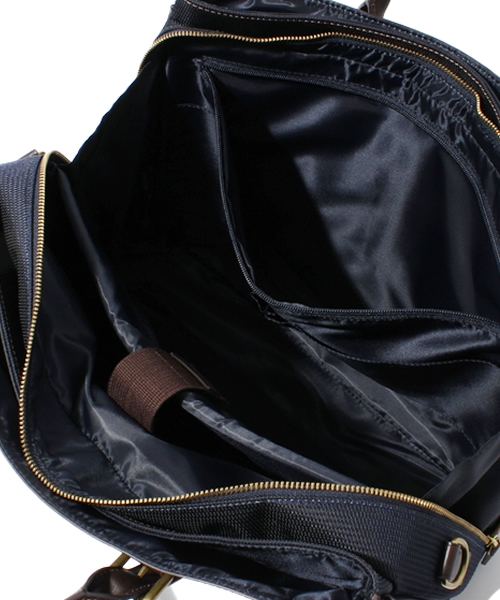 green label relaxing(グリーンレーベルリラクシング)の「FA TIARE SINGLE ブリーフバッグ(ビジネスバッグ・メンズ・ブラック/ネイビー・フリー)」の9枚目の写真