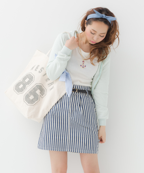 INGNI（イング）の「リボン付トート/バッグ（トートバッグ・レディース・オフホワイト/ホワイト系その他/ネイビー/その他・ONE SIZE）」の4枚目の写真