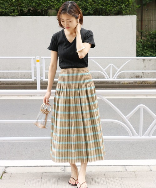 IENA(イエナ)の「YOUNG&OLSEN BROAD リブ Vネックカットソー◆(Tシャツ/カットソー・レディース・ホワイト/ブラック・FREE)」の14枚目の写真