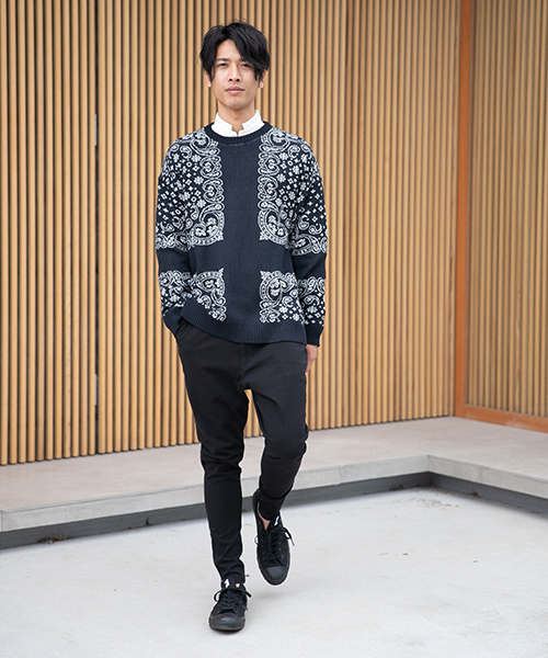 CAMBIO（カンビオ）の「mn2028-バンダナ柄C-Nニット（ニット/セーター・メンズ・ブラック/ブラウン/ネイビー・S/M/L）」の8枚目の写真