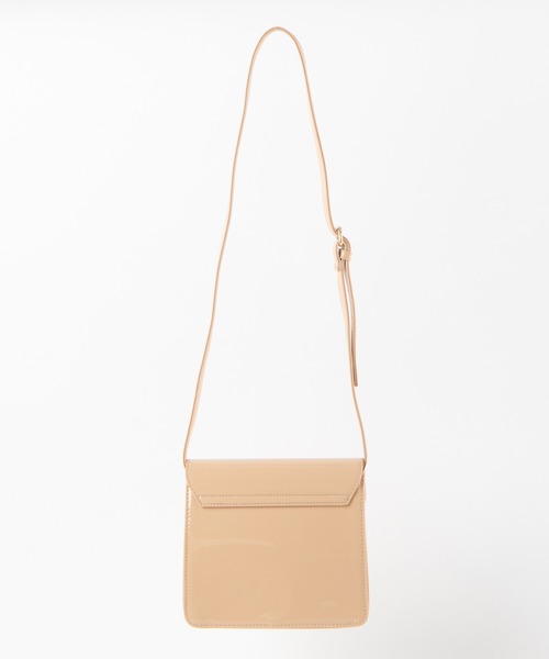 WEGO（ウィゴー）の「WEGO/パールフラップショルダーバッグ（ショルダーバッグ・レディース・ホワイト系その他/ベージュ/ブラック・FREE）」の4枚目の写真