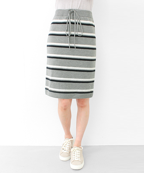 URBAN RESEARCH（アーバンリサーチ）の「UR ボーダーセットアップニットワンピース（ワンピース・レディース・オフホワイト/グレー・FREE）」の8枚目の写真