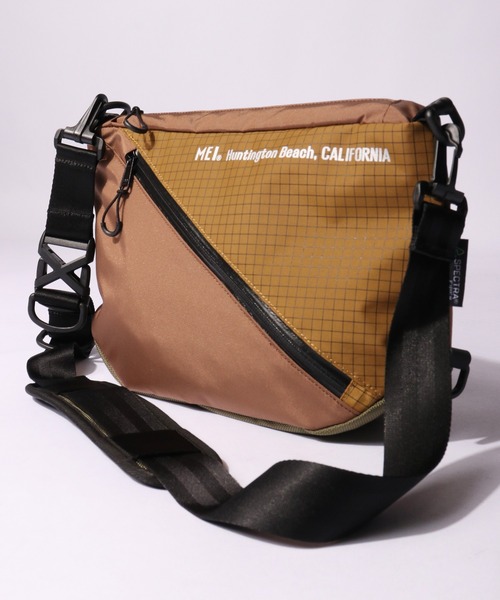 MEI（メイ）の「MEI Scrambler FLAT SHOULDER スクランブラー フラット ショルダーバッグ（ショルダーバッグ・メンズ・ライトブラウン/オリーブドラブ/ブラック/ネイビー・FREE）」の6枚目の写真