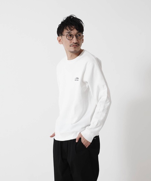 OUTDOOR PRODUCTS APPAREL(アウトドアプロダクツアパレル)の「袖エンボスロゴ 防シワトレーナー/スウェット UVカット 袖プリント ワンポイントブランドロゴ(スウェット・メンズ・ホワイト/ブラック/パープル・MEDIUM/LARGE/X-LARGE)」の21枚目の写真