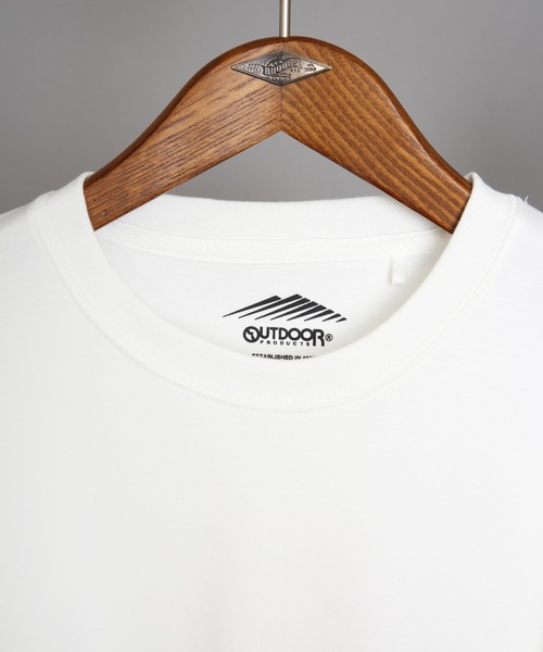OUTDOOR PRODUCTS APPAREL(アウトドアプロダクツアパレル)の「袖エンボスロゴ 防シワトレーナー/スウェット UVカット 袖プリント ワンポイントブランドロゴ(スウェット・メンズ・ホワイト/ブラック/パープル・MEDIUM/LARGE/X-LARGE)」の8枚目の写真