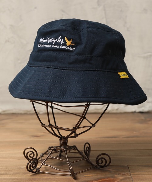 Mark Gonzales(マーク・ゴンザレス)の「【MARK GONZALES/マークゴンザレス】エンジェルロゴ刺繍アドベンチャーハット(ハット・メンズ・ブラック/ベージュ/ネイビー・FREE)」の3枚目の写真