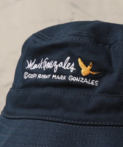 Mark Gonzales(マーク・ゴンザレス)の「【MARK GONZALES/マークゴンザレス】エンジェルロゴ刺繍アドベンチャーハット(ハット・メンズ・ブラック/ベージュ/ネイビー・FREE)」の5枚目の写真