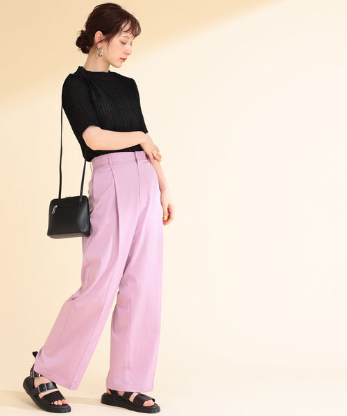 Ray BEAMS（レイビームス）の「Ray BEAMS / プリーツ ハイネック Tシャツ（Tシャツ/カットソー・レディース・ブラック/ベージュ/グリーン系その他2・ONE SIZE）」の7枚目の写真