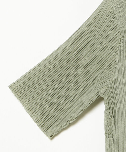 Ray BEAMS（レイビームス）の「Ray BEAMS / プリーツ ハイネック Tシャツ（Tシャツ/カットソー・レディース・ブラック/ベージュ/グリーン系その他2・ONE SIZE）」の20枚目の写真