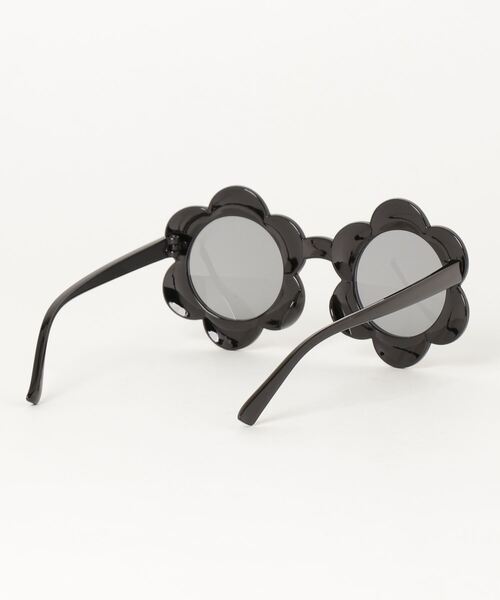 WC（ダブル シー）の「フラワーTOYグラス（メガネ・レディース・ブラック/ベージュ/サックスブルー/ピンク/ホワイト/オレンジ・FREE）」の8枚目の写真