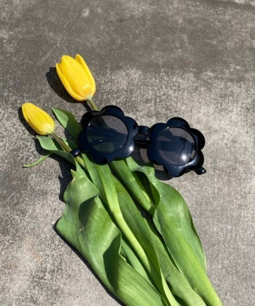 WC（ダブル シー）の「フラワーTOYグラス（メガネ・レディース・ブラック/ベージュ/サックスブルー/ピンク/ホワイト/オレンジ・FREE）」の16枚目の写真