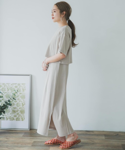 ITEMS URBANRESEARCH（アイテムズ アーバンリサーチ）の「カットセットワンピース（ワンピース・レディース・チャコールグレー/オフホワイト/ライトカーキ/グレー系その他・FREE）」の3枚目の写真