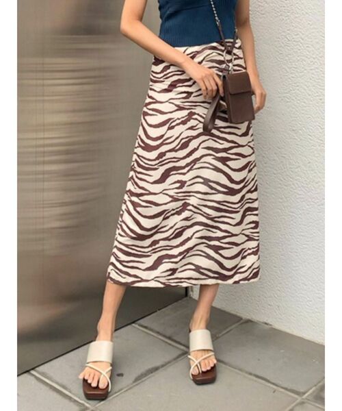 EMODA(エモダ)の「ウエストカーブロングスカート(スカート・レディース・ブラック/オレンジ/その他・SMALL/MEDIUM)」の1枚目の写真