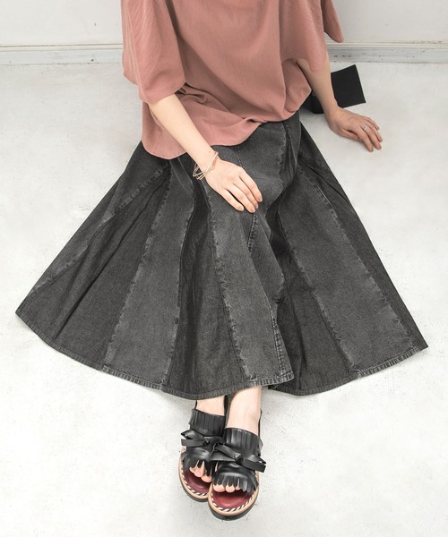 osharewalker（オシャレウォーカー）の「【廃盤】『パネル切替デニムフレアスカート』（デニムスカート・レディース・ブルー/ブラック・FREE）」の6枚目の写真