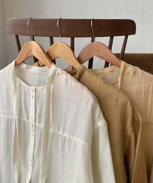 lawgy(ラウジー)の「neck string sheer blouse(シャツ/ブラウス・レディース・ホワイト/イエロー系/ブラウン・FREE)」の14枚目の写真