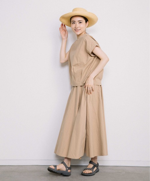 Chaco closet(チャコ クローゼット)の「セットアップ裾タックプルオーバー×フレアーロングスカート(セットアップ・レディース・レッド/ブラック/ベージュ・FREE)」の18枚目の写真
