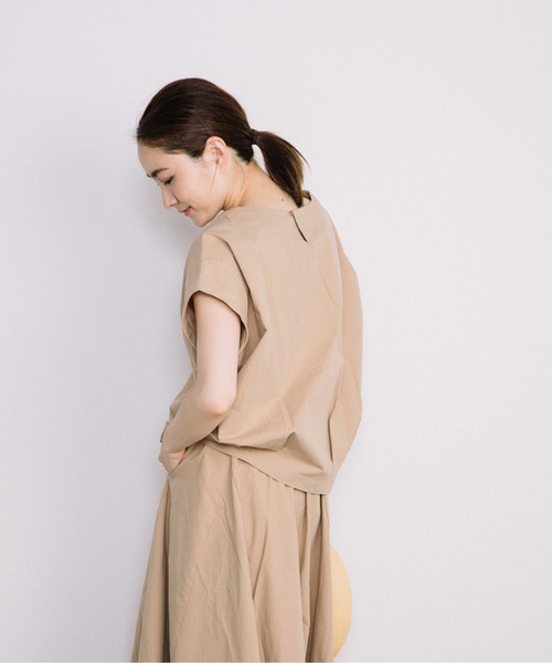 Chaco closet(チャコ クローゼット)の「セットアップ裾タックプルオーバー×フレアーロングスカート(セットアップ・レディース・レッド/ブラック/ベージュ・FREE)」の21枚目の写真