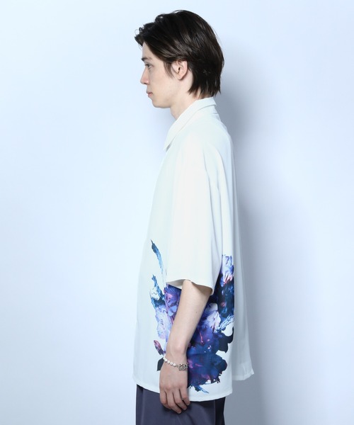 ◆boohoo◆オフィシャルマンフローラルフォトグラフィックシャツ WOMEN フォーリーフローラプリント 半袖シャツ バーガンディー