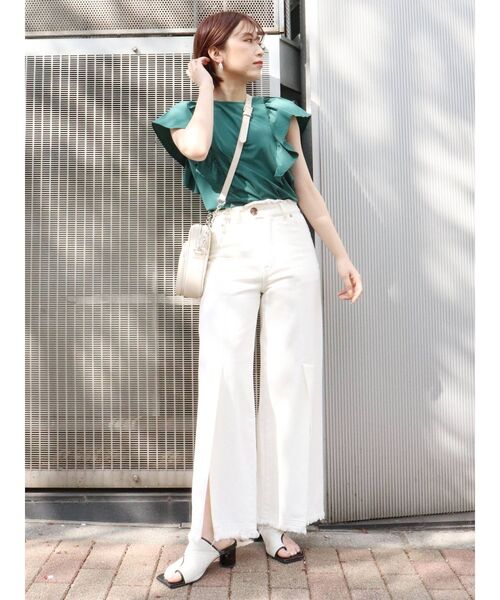 MURUA（ムルーア）の「オーバーラッフルブラウス（シャツ/ブラウス・レディース・ブラック/グリーン・FREE）」の7枚目の写真