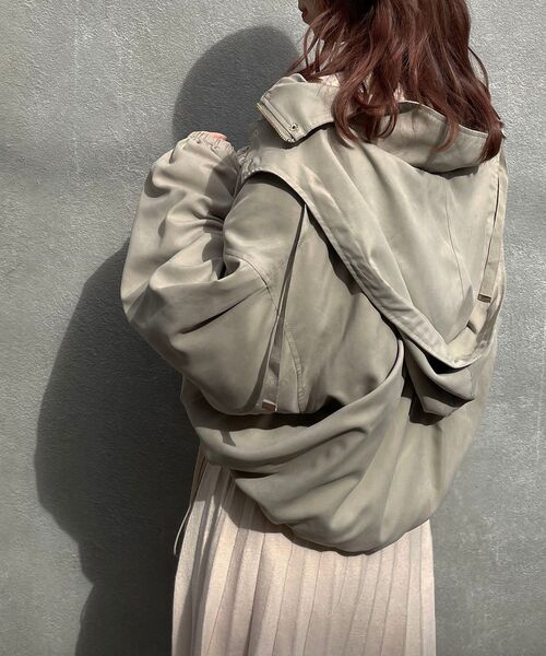 MAJESTIC LEGON（マジェスティックレゴン）の「着回しショート丈マンパ（ブルゾン・レディース・ブラック/アイボリー/カーキオリーブ/グレイッシュベージュ・SMALL/MEDIUM）」の15枚目の写真