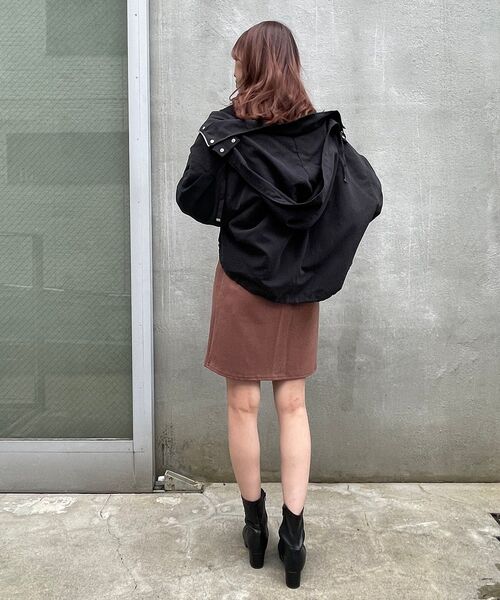 MAJESTIC LEGON（マジェスティックレゴン）の「着回しショート丈マンパ（ブルゾン・レディース・ブラック/アイボリー/カーキオリーブ/グレイッシュベージュ・SMALL/MEDIUM）」の19枚目の写真