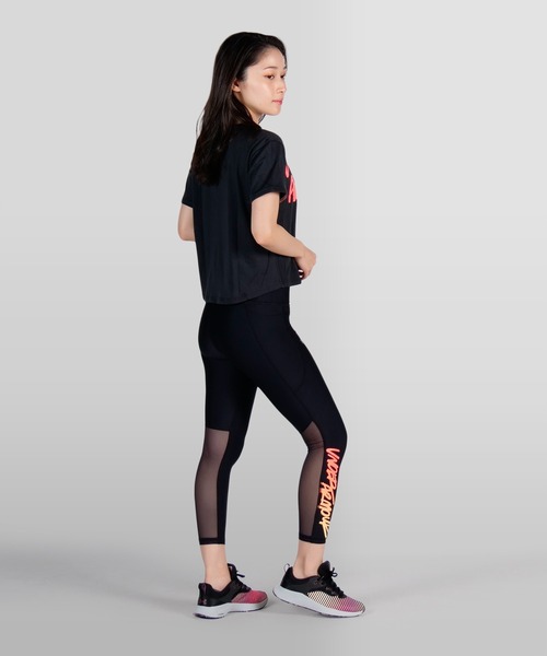 UNDER ARMOUR（アンダーアーマー）の「UAライブ クローマ グラフィック Tシャツ 80s（トレーニング/レディース）（Tシャツ/カットソー・レディース・ブラック/ホワイト・L/XL/S/M）」の18枚目の写真