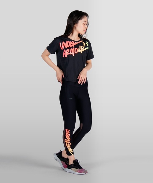 UNDER ARMOUR（アンダーアーマー）の「UAライブ クローマ グラフィック Tシャツ 80s（トレーニング/レディース）（Tシャツ/カットソー・レディース・ブラック/ホワイト・L/XL/S/M）」の19枚目の写真