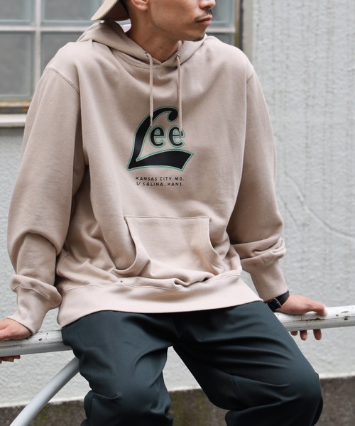 Lee（リー）の「【Lee】ロゴプリントパーカー（パーカー・メンズ・ベージュ/ブラック/ダークグリーン・M/XL/L）」の7枚目の写真