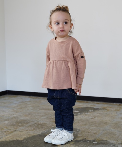 quoti use fith（クゥオティ　ユース　フィス）の「裏毛 長袖 ギャザースウェット（スウェット・キッズ・ホワイト/チャコールグレー/オレンジ・90/100/110/120/80/130）」の12枚目の写真