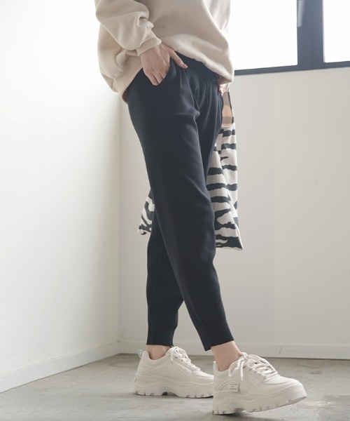 Futier land（フューティアランド）の「ニットジョガーパンツ（その他パンツ・レディース・ブラック/ベージュ系その他・MEDIUM/LARGE）」の3枚目の写真