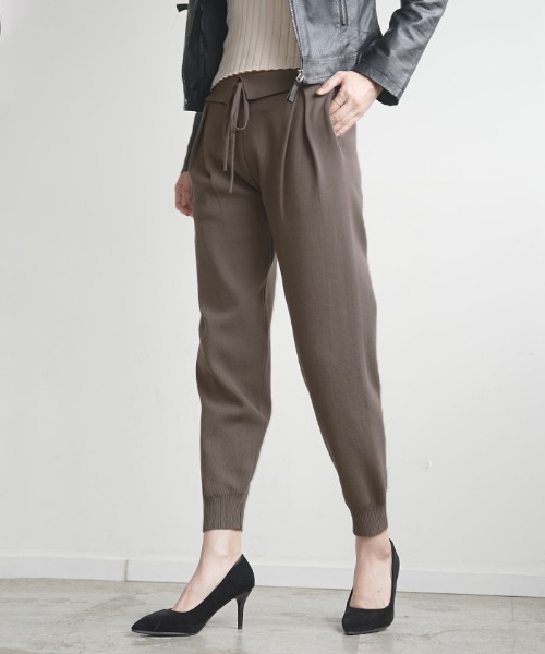 Futier land（フューティアランド）の「ニットジョガーパンツ（その他パンツ・レディース・ブラック/ベージュ系その他・MEDIUM/LARGE）」の4枚目の写真