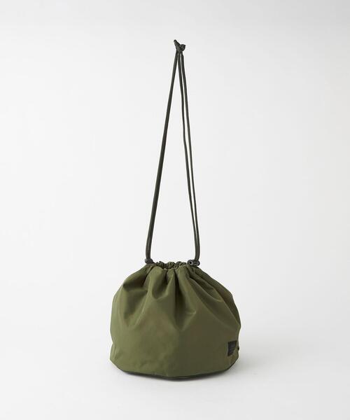 MIS（エムアイエス）の「【別注】＜MIS×green label relaxing＞P/EFFECTS 巾着 バッグ（ハンドバッグ・メンズ・ブラック/オリーブ・FREE）」の6枚目の写真