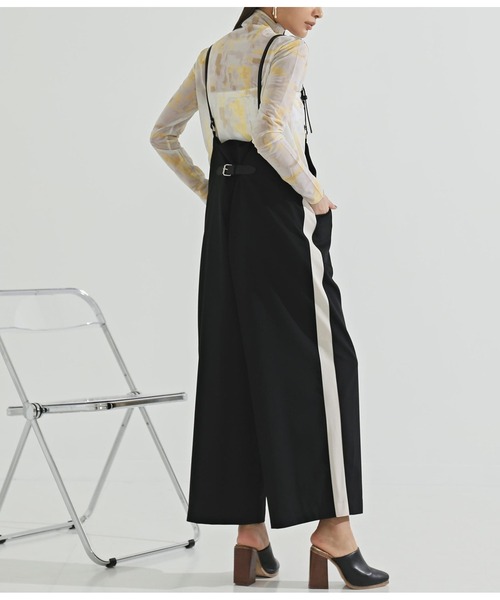 Settimissimo（セッティミッシモ）の「サスペンダー付きサイドラインサロペット（サロペット/オーバーオール・レディース・ブラック/ベージュ・38）」の2枚目の写真