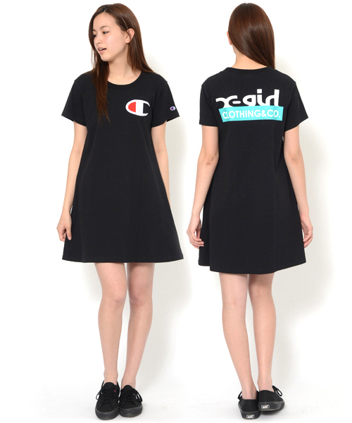 X-girl(エックスガール)の「【mini7月号掲載】X-girl × CHAMPION EMBROIDERY S/S DRESS(ワンピース・レディース・ホワイト/ブラック/アッシュ/ブルー・2/1)」の3枚目の写真