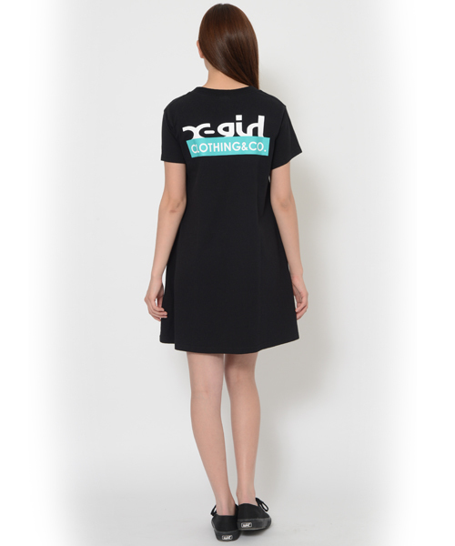 X-girl(エックスガール)の「【mini7月号掲載】X-girl × CHAMPION EMBROIDERY S/S DRESS(ワンピース・レディース・ホワイト/ブラック/アッシュ/ブルー・2/1)」の7枚目の写真