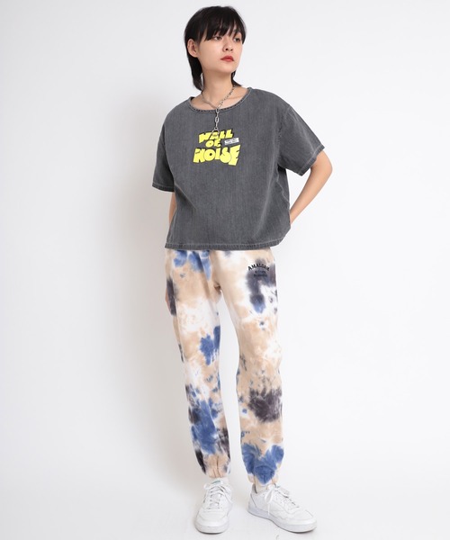 RNA（アールエヌエー）の「B2694 ウェーブシームデニムシャツ（シャツ/ブラウス・レディース・ホワイト/ライトインディゴブルー/スミクロ・MEDIUM）」の19枚目の写真