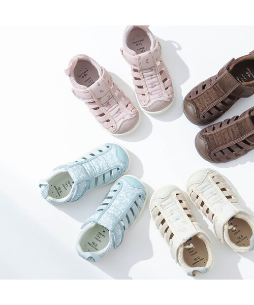 IFME（イフミー）の「IFME4色トドラー水抜きサンダル（サンダル・キッズ・サックスブルー/キナリ/ブラウン/ピンク・18/17/16/19）」の11枚目の写真