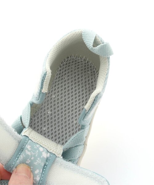 IFME（イフミー）の「IFME4色トドラー水抜きサンダル（サンダル・キッズ・サックスブルー/キナリ/ブラウン/ピンク・18/17/16/19）」の15枚目の写真