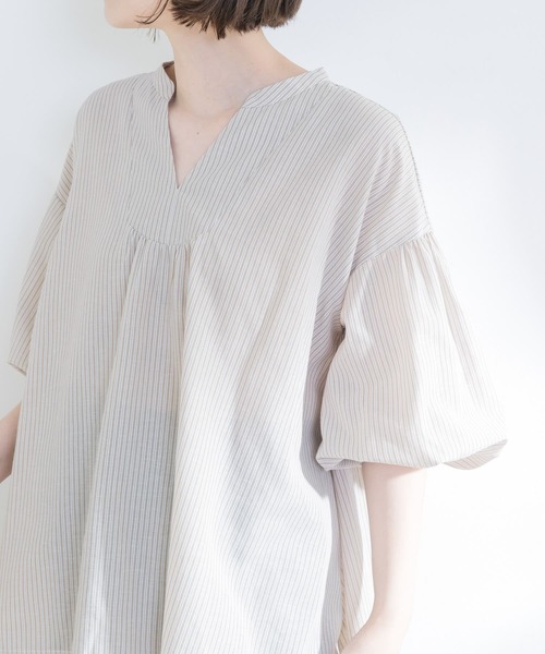 F by ROSSO(エフバイロッソ)の「『URTECH Smart Linen Touch』F by ROSSOイージーリネンボリュームBL(シャツ/ブラウス・レディース・ベージュ系その他/ブラウン/オフホワイト/ベージュ/ネイビー/グリーン・FREE)」の4枚目の写真