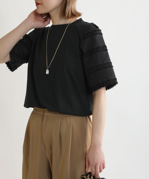 BE NEAT（ビーニート）の「袖刺繍プルオーバー（Tシャツ/カットソー・レディース・ブラック/オフホワイト・M）」の2枚目の写真