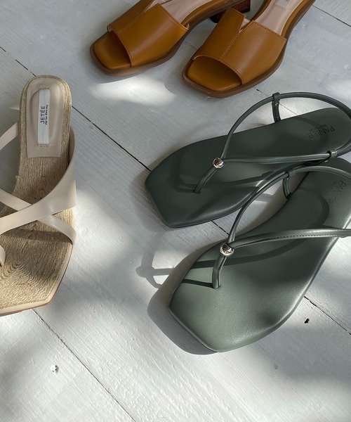 CAPRICIEUX LE'MAGE（カプリシューレマージュ）の「バックストラップビーサン（その他シューズ・レディース・オフホワイト/ブラック/カーキ・M/L）」の19枚目の写真