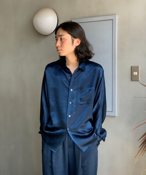 Toironier（トワロニエ）の「Toironier/トワロニエ/Satin Shirt/サテンシャツ（シャツ/ブラウス・メンズ・ネイビー/カーキ/ブラウン・FREE/F）」の15枚目の写真