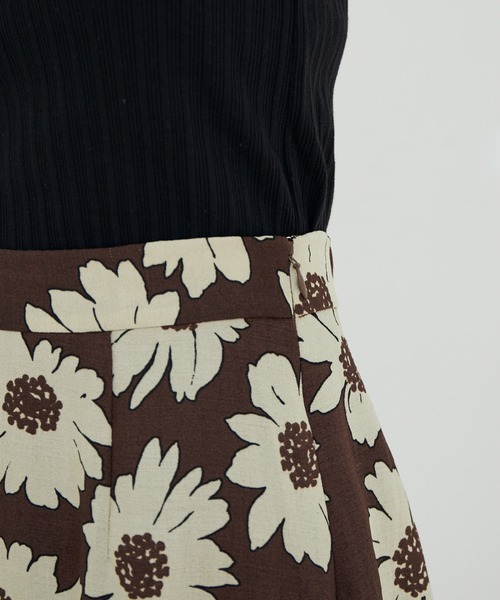 VIS（ビス）の「フラワープリントマーメイドスカート（スカート・レディース・ダークブラウン/ブラウン系その他/ベージュ系その他・M/S）」の6枚目の写真