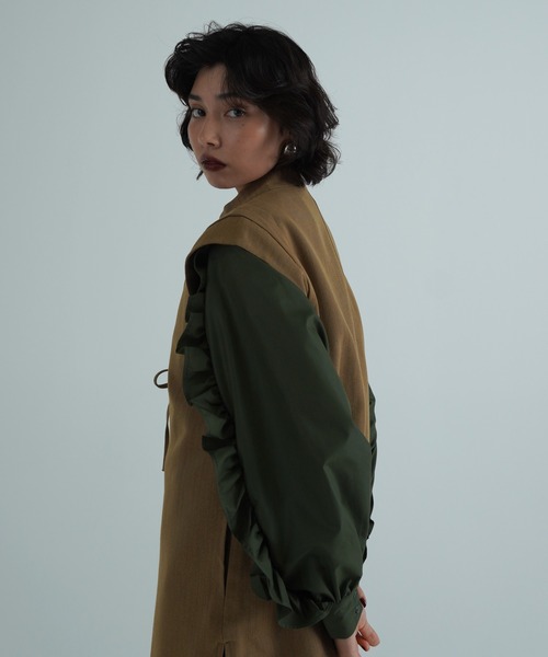 TINA：JOJUN（ティーナジョジュン）の「チャイナ釦 ベスト TINA：JOJUN（ベスト・レディース・キャメル/ネイビー・M）」の5枚目の写真