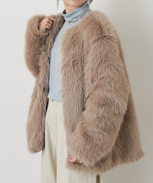 Omekashi（オメカシ）の「ファーコート（ノーカラーコート・レディース・モカ/ベージュ・FREE）」の8枚目の写真