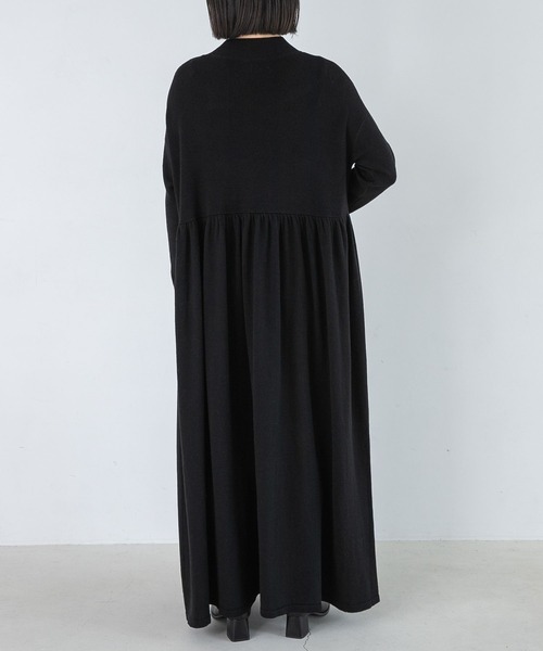 A part by（アパートバイ）の「HGギャザーハイネックワンピース　165348（ワンピース・レディース・ブラック/カーキ/ブルー・FREE）」の22枚目の写真