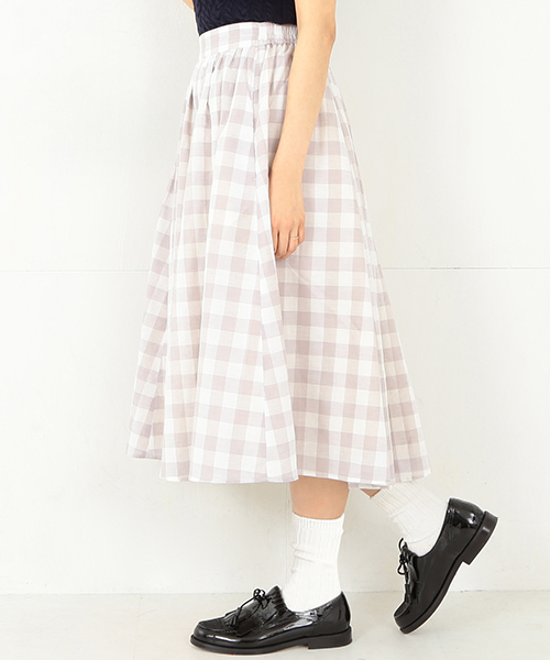 Ray BEAMS(レイビームス)の「Ray BEAMS / ギンガムギャザー フレアースカート(スカート・レディース・グレー/ブラック/ライトブルー・1/0)」の21枚目の写真